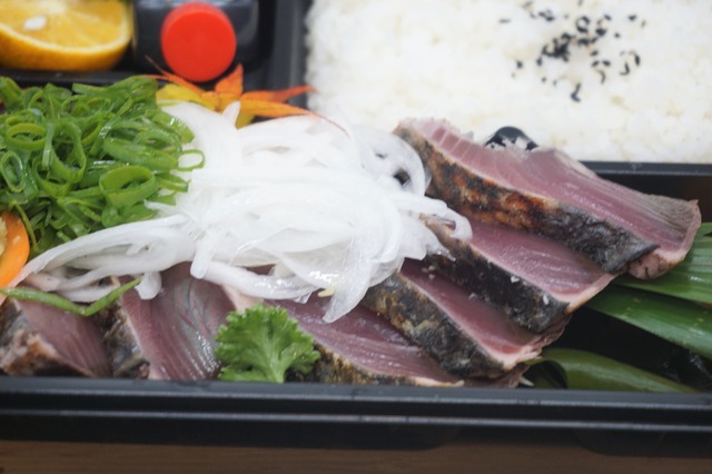 カツオのたたき1