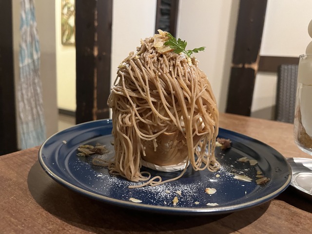 モンブランパフェ1