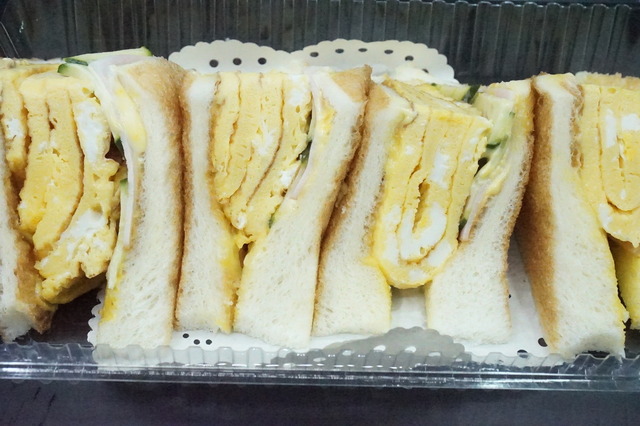 厚焼き玉子サンド2