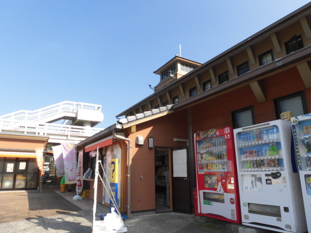 日和佐物産館外観