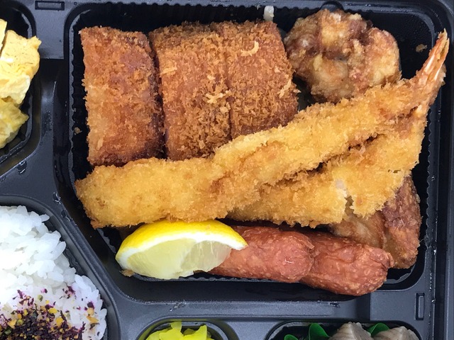 ミックスフライ弁当4