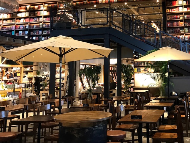 店内3
