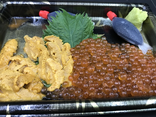 ウニいくら丼