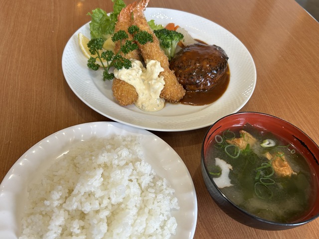 ハンバーグ＆エビフライ2