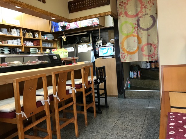 店内4