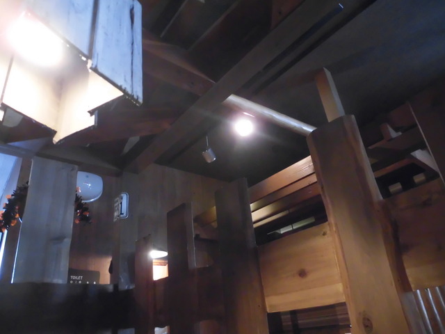 びっくりドンキー春日店内1