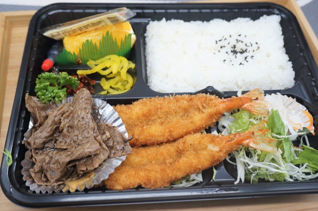 海老フライ＆焼肉弁当1