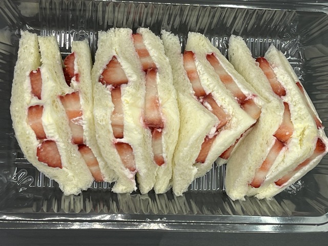 いちごサンド
