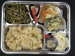 青椒肉絲弁当2