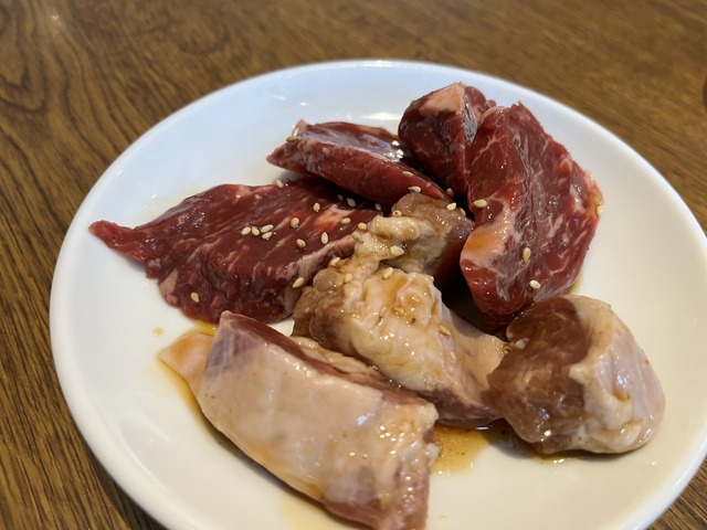 やみつきハラミ