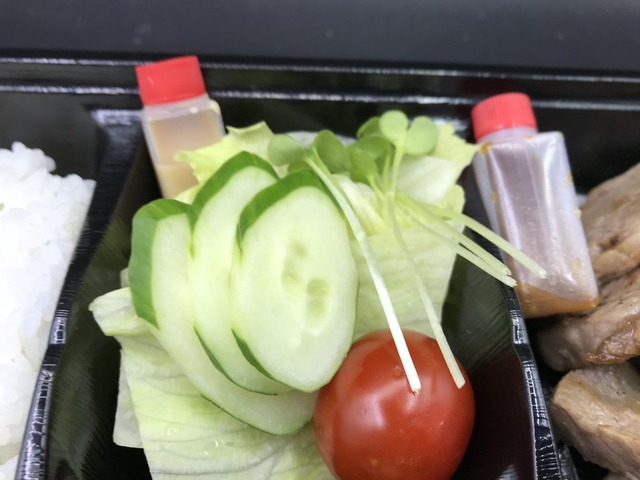 ステーキ弁当1-2-2