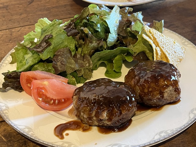 ハンバーグ1-2-4
