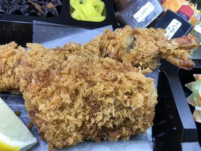 ひめうな重海老ひれ弁当1-3-1