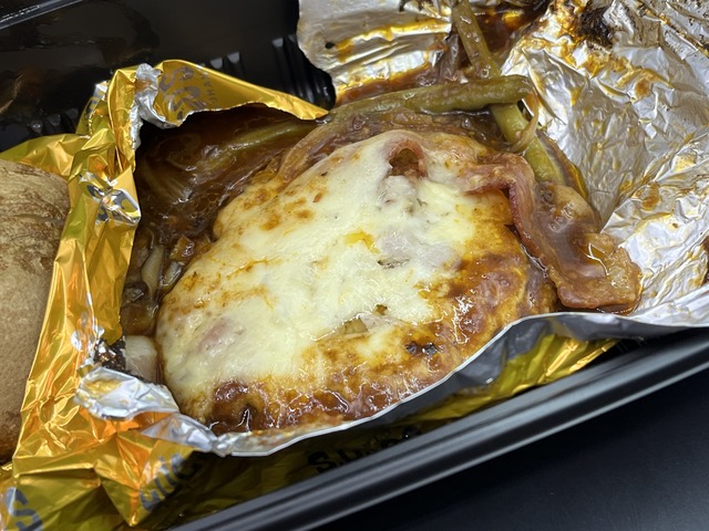 たっぷりチーズと舞茸ハンバーグ1-2-3