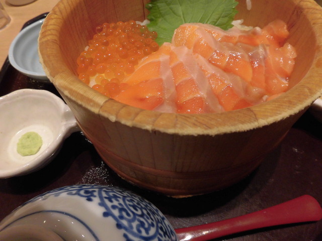 海の穂まれサーモンいくら1