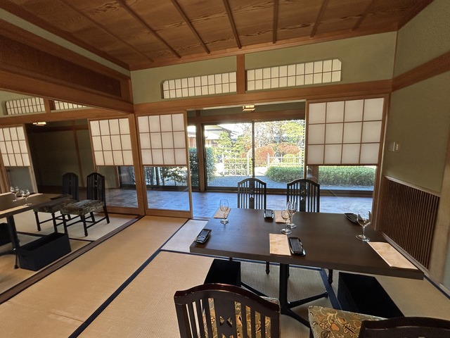 店内1-1-1