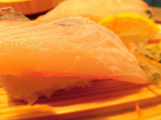 すし丸シマアジ