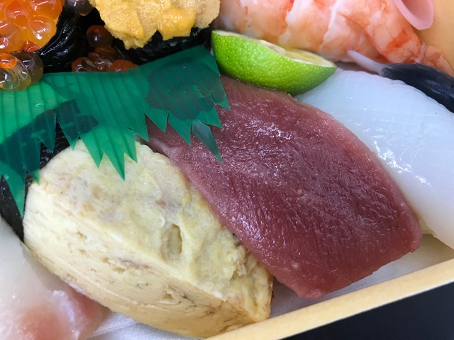 特上握り赤身イカ