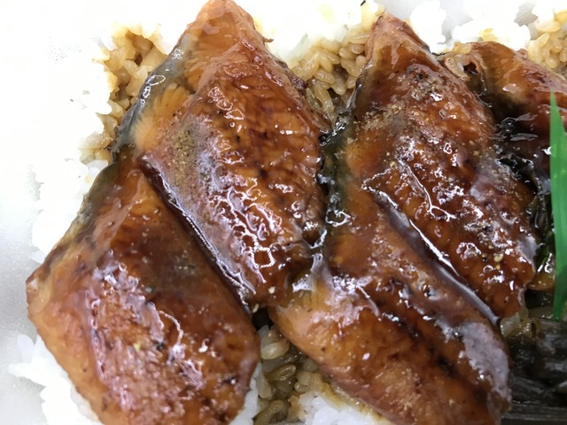 ウナギ弁当1-2
