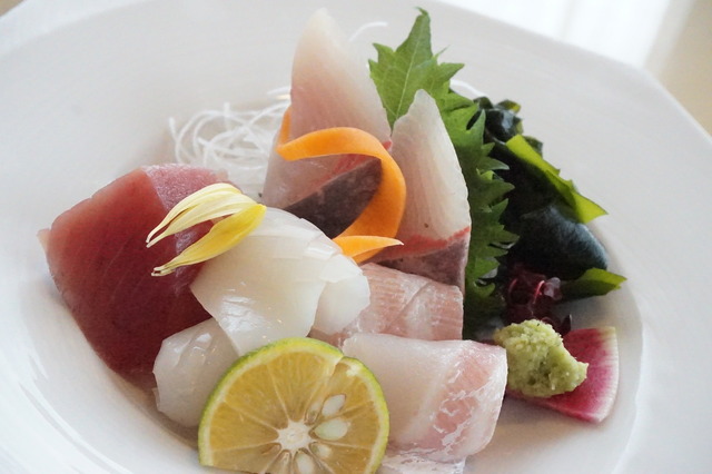 刺身4種盛り合わせ3