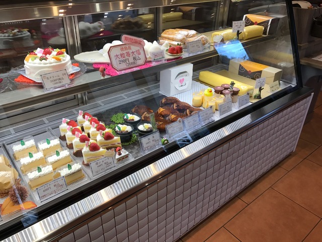 ショーケース3