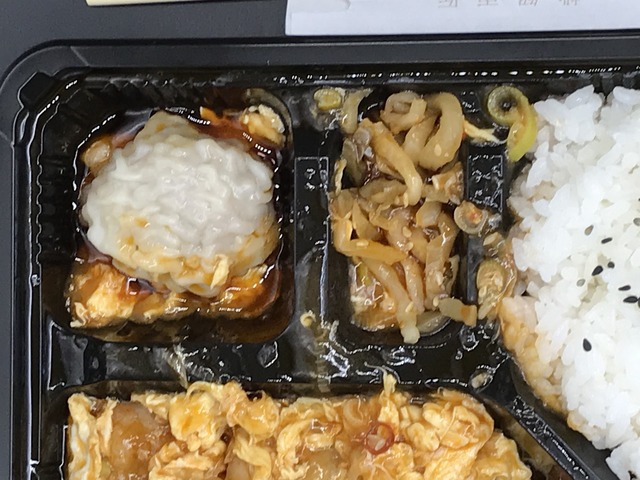 エビチリ弁当1-1-2