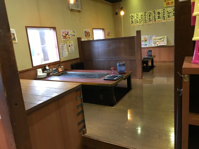 店内7