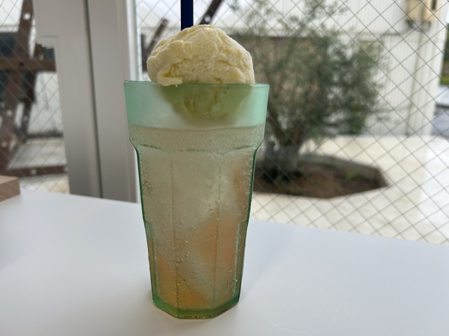 いちごフロート1-1