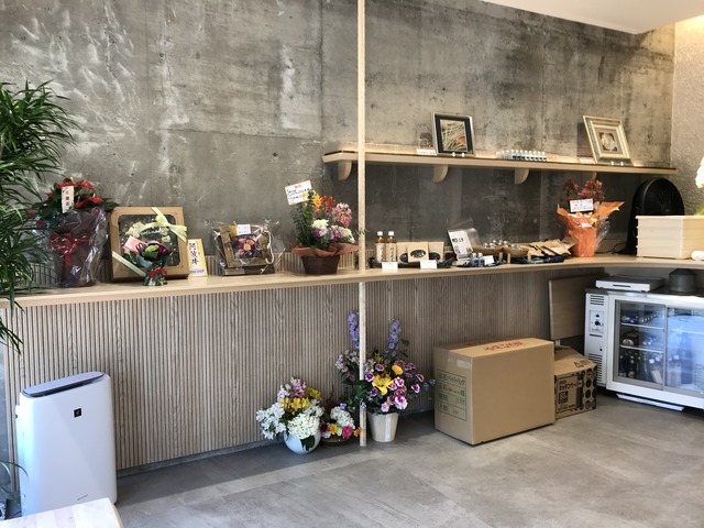 店内1-6