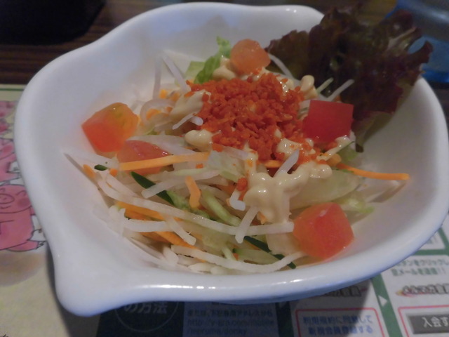 びっくりドンキー春日ランチサラダ