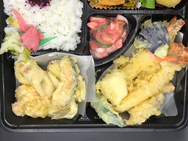 特上天婦羅弁当2-1