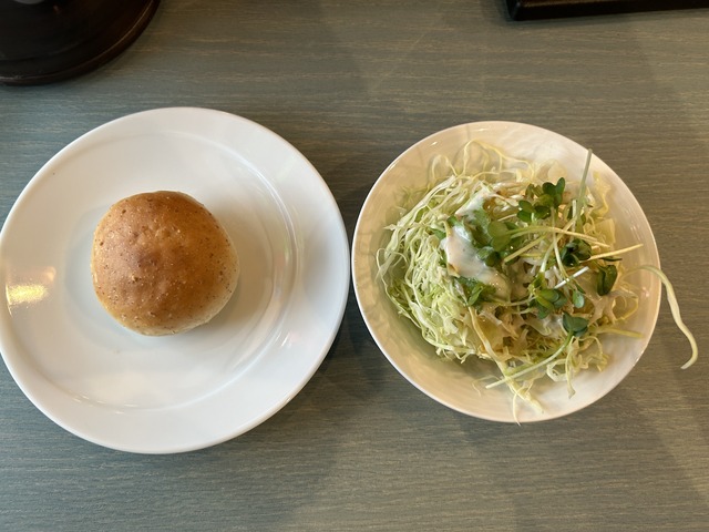 パン＆サラダ1-1