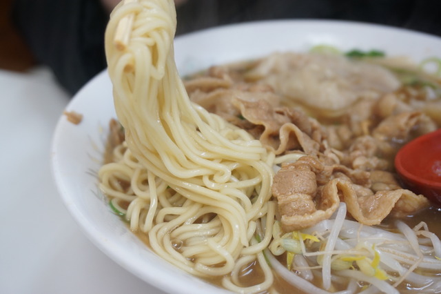 ワンタンメン肉入り麺1