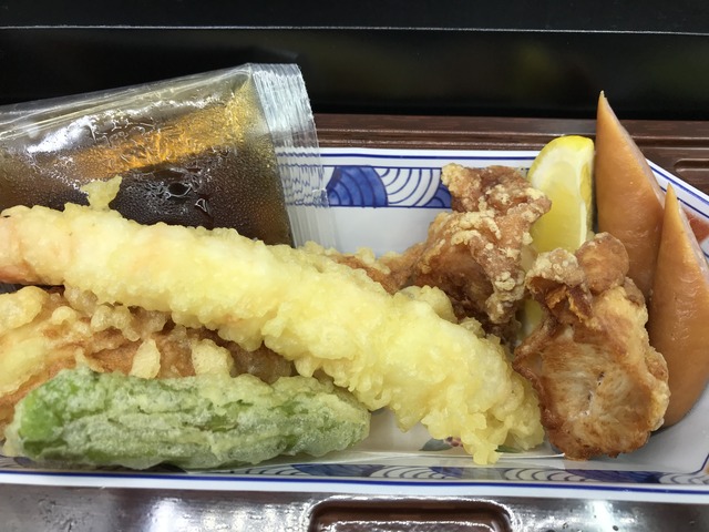 にぎわい御前弁当1-1-3