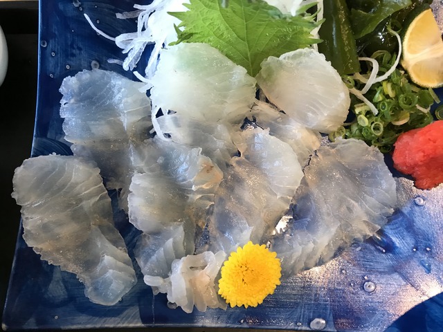 天然ヒラメのお造り定食2-1