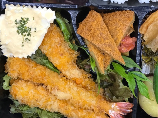 海老フライ弁当2-1
