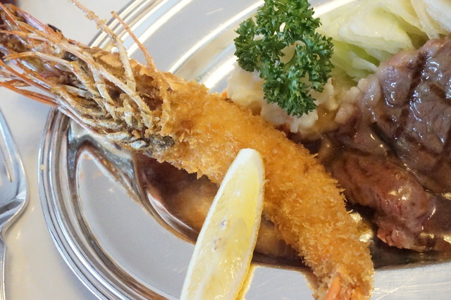 特別ランチエビフライ