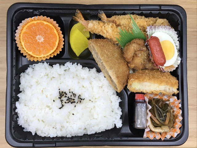 サービスランチ(海老フライ)