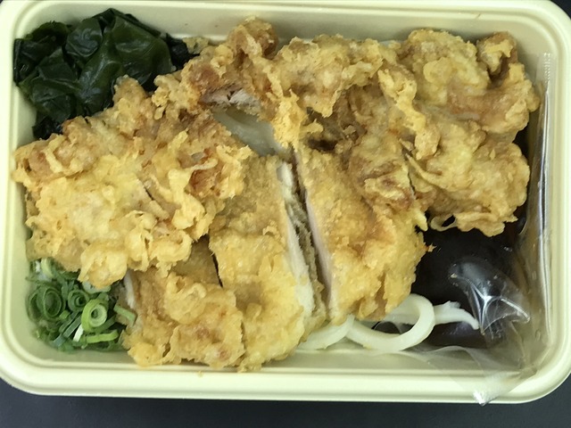 かしわ天うどん弁当