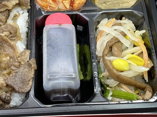 すき焼き弁当1-3