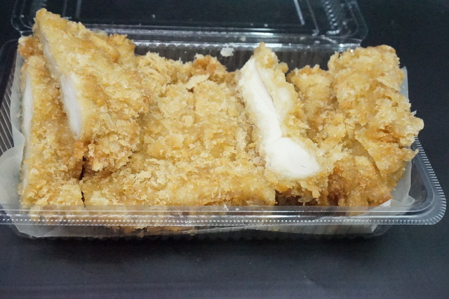 大きなチキンカツのカレー1-1-2