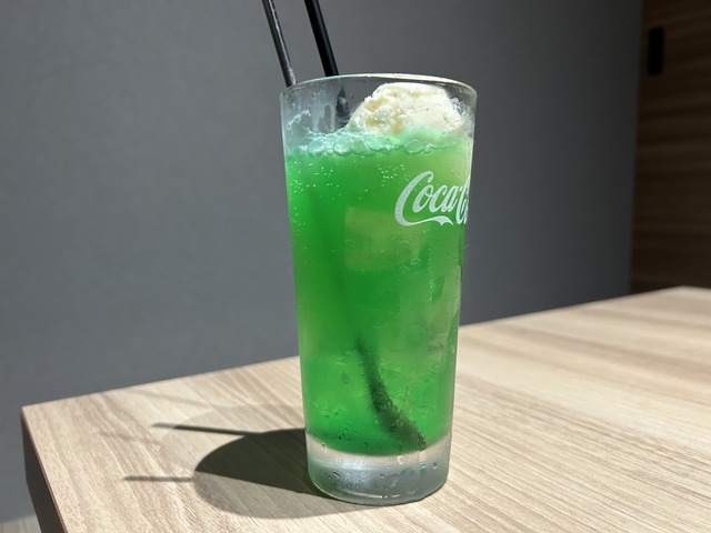 クリームソーダ1-1