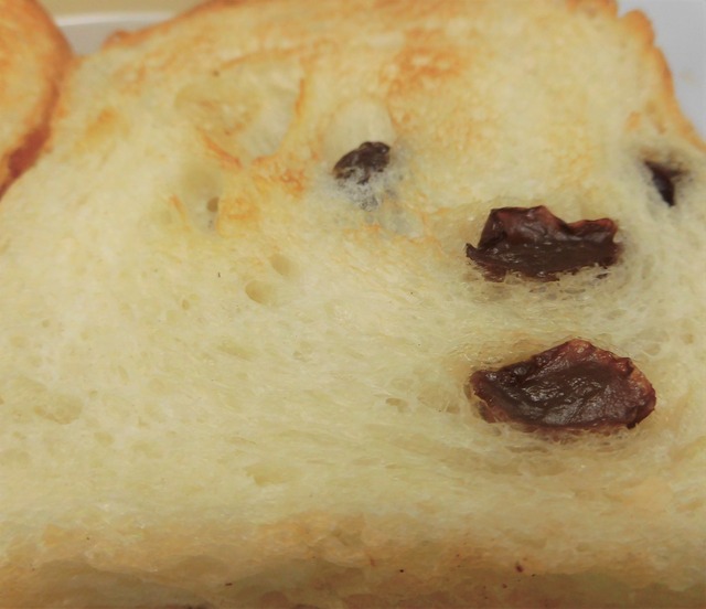 レーズンパントースト