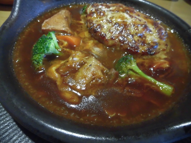 びっくりドンキービーフシチューハンバーグ1