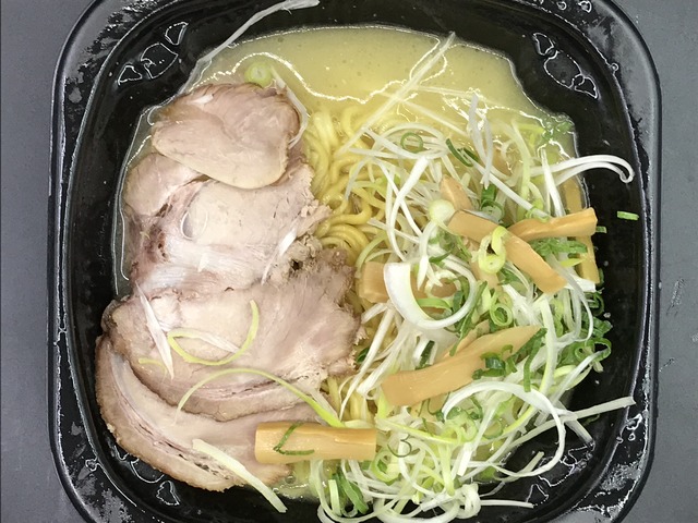 濃厚白湯ラーメン