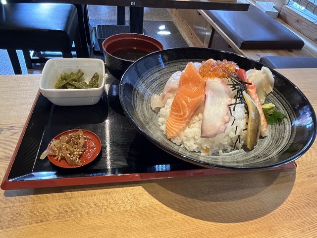 海鮮丼1-1-1
