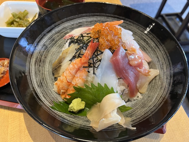 海鮮丼1-2-2