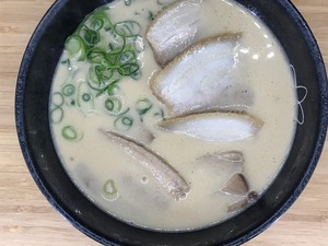白2