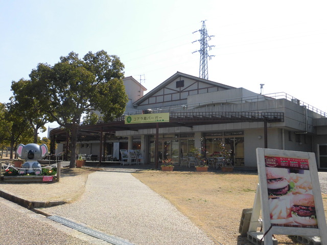 正面レストラン1