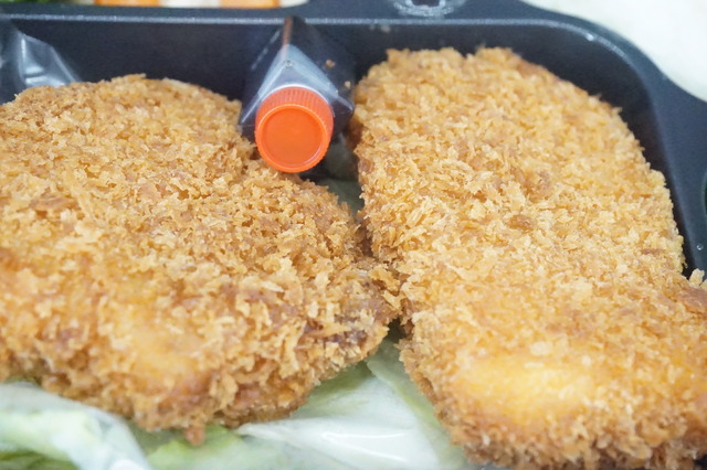 とんかつ弁当1